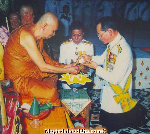 vénérable suprême et roi de thailande